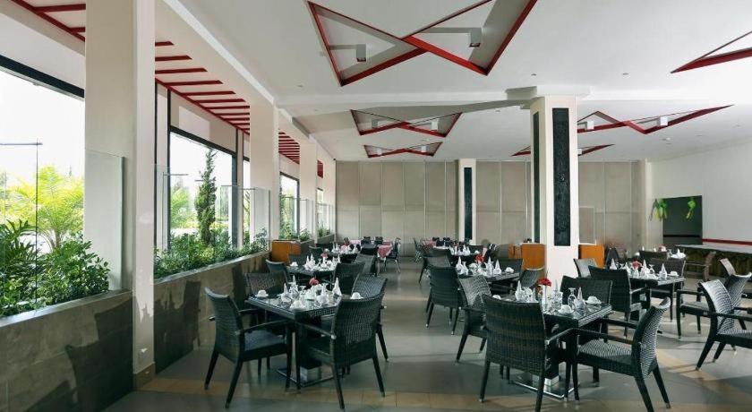 Hotel Niagara Prapat Bagian luar foto